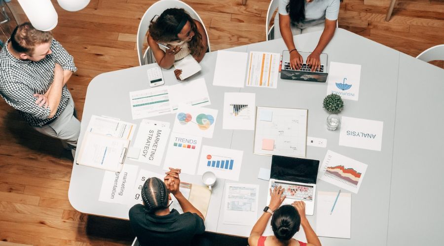 A team strategising a landing page