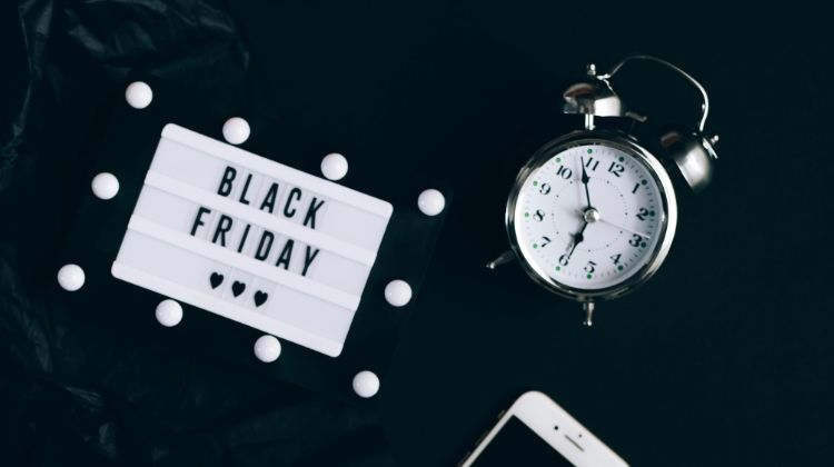 Setting the clock for black friday 